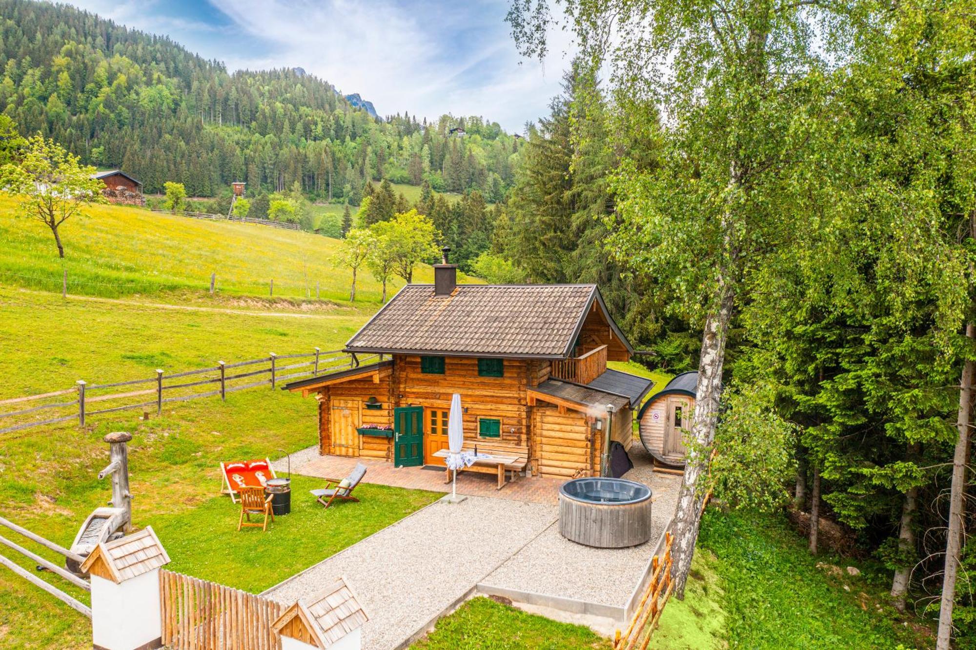 Almfrieden Villa Werfen Exterior photo